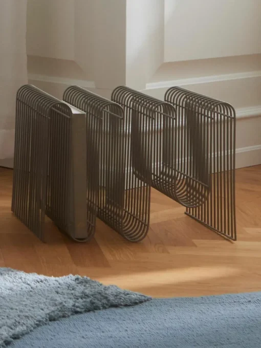Zeitschriftenhalter Curva aus Metall