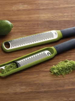 Zitrusreibe Handi-Zest mit Miniwischer